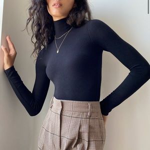 Wilfred Only Turtleneck